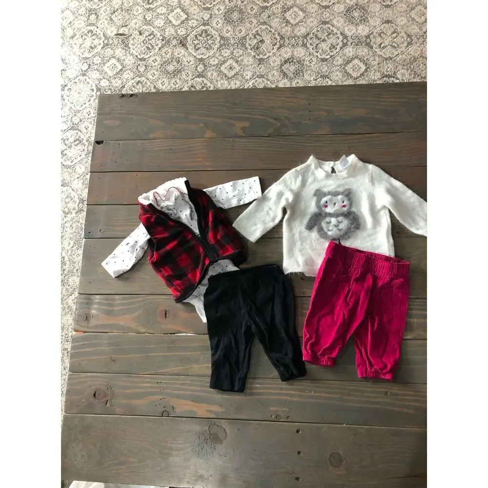 39 piece baby girls Carters clothes size 3 months